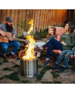 Solo Stove Ranger mit Familie